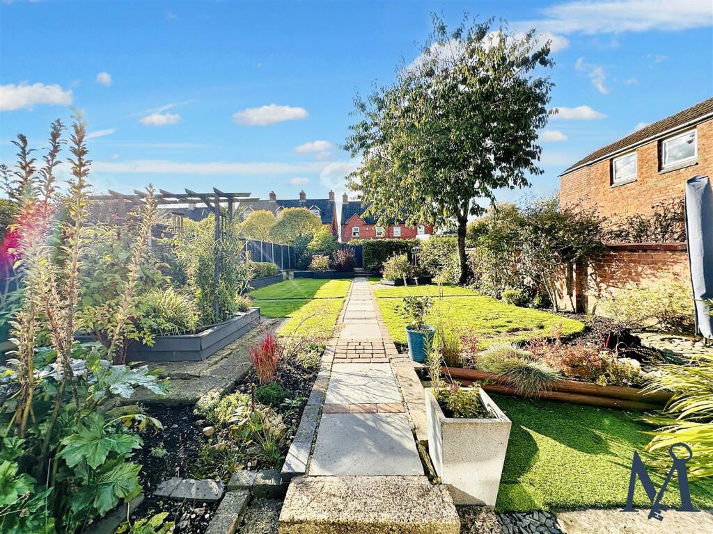 Large Rear Garden