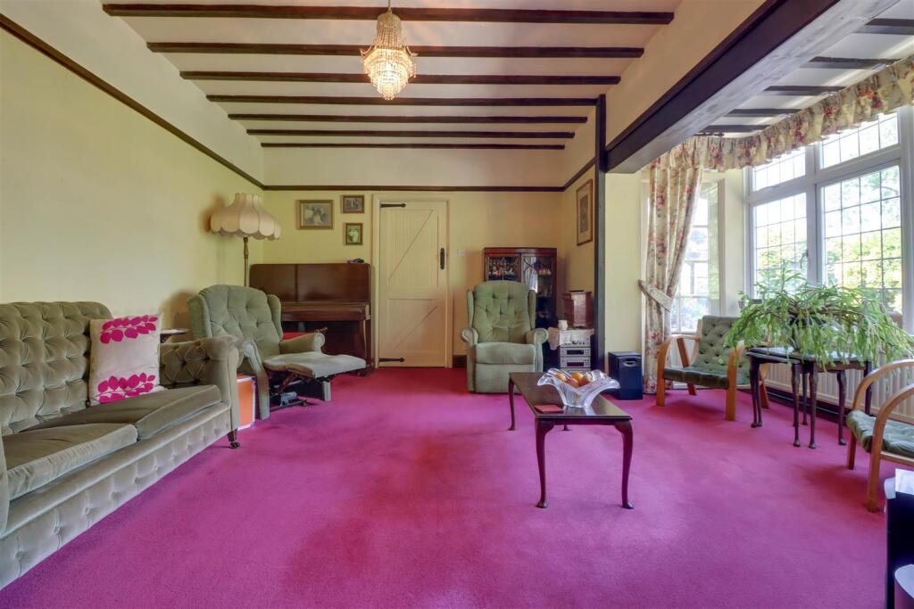 87 SOUTHEND ROAD-7.jpg