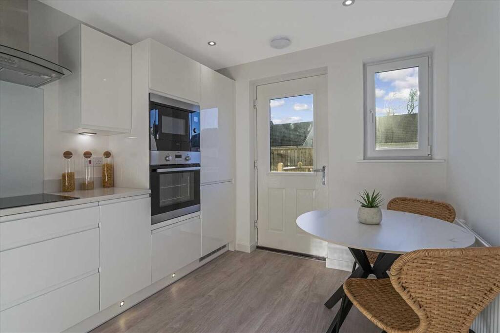 Kitchen Dining (1)
