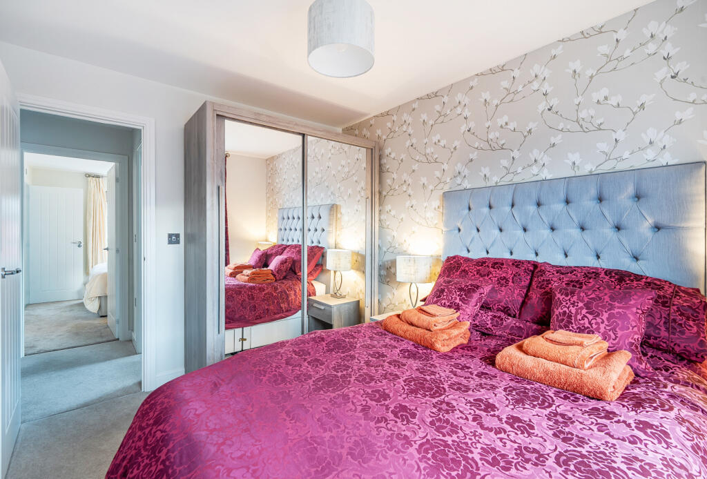 1395769-23-696118...