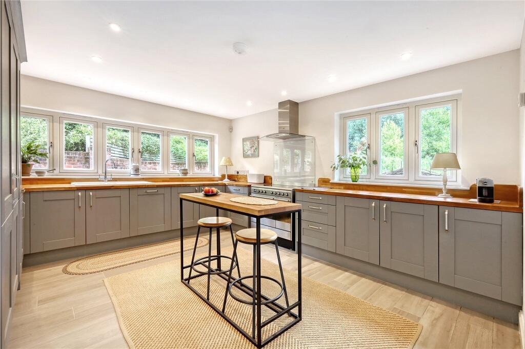 Kitchen/Breakfast
