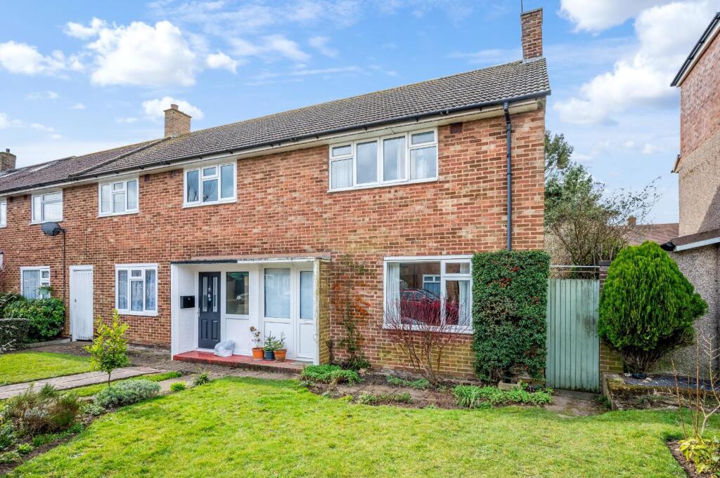 LONGMERE GARDENS,  (12).jpg