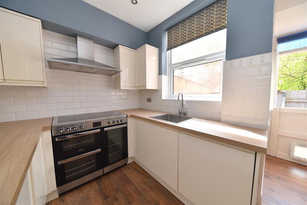 kitchen4.JPG