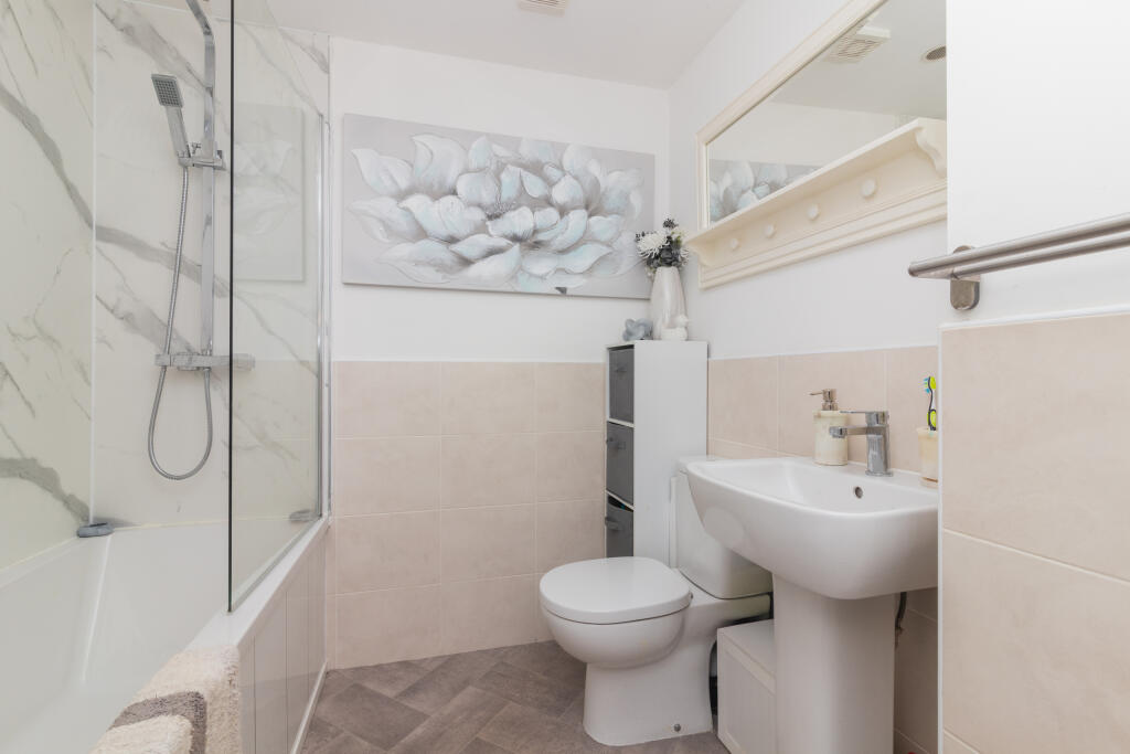 154A Barrangary Road PA7 5FR L-27