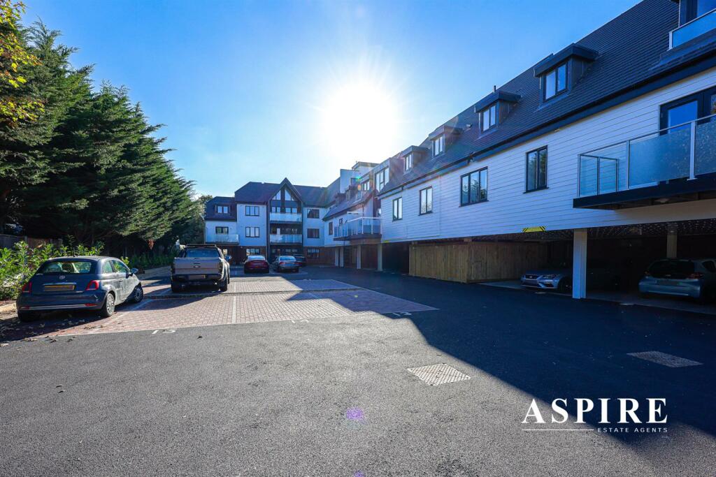 Aspire Estate Agents28.jpg