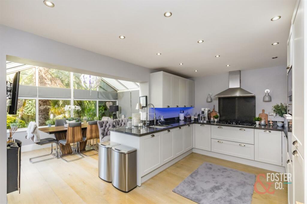 Dyke Road 331-22.JPG
