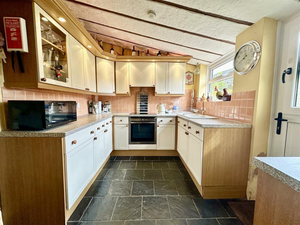 kitchen.JPEG