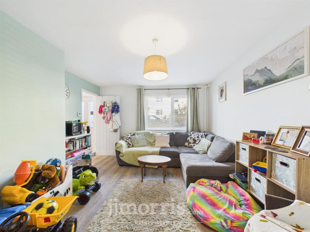 Sitting/Dining Room
