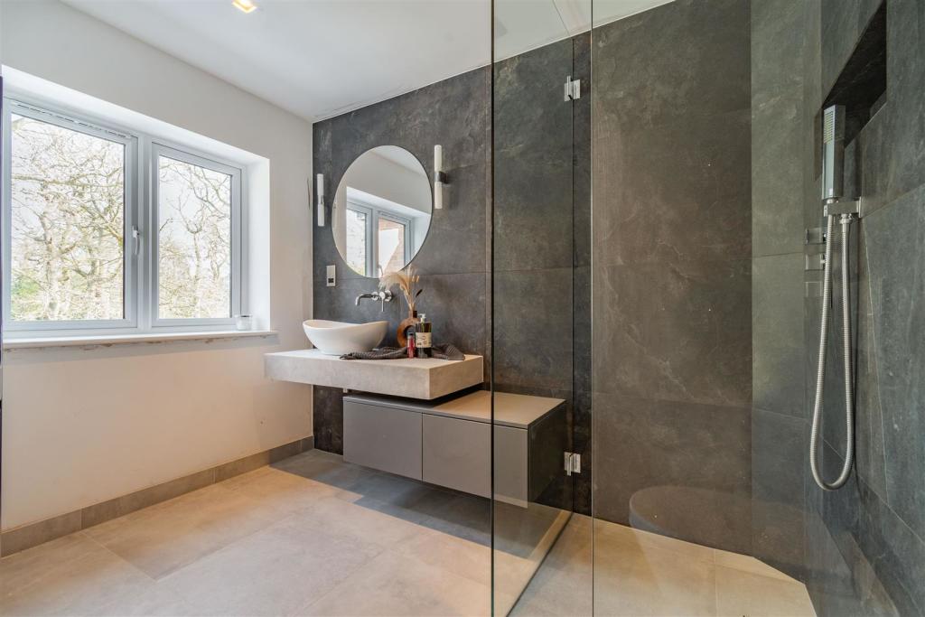 8496053-interior18.jpg