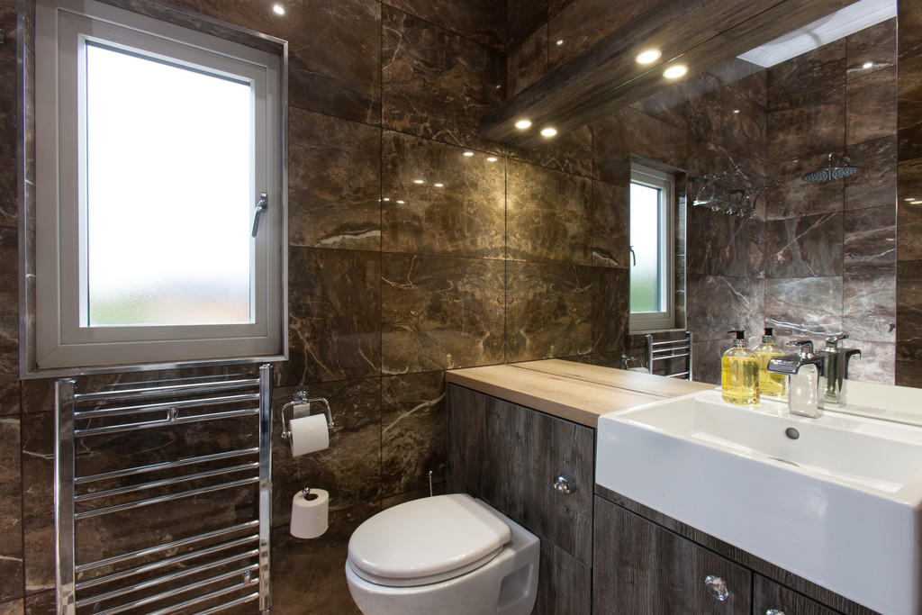 En-Suite Bedroom ...