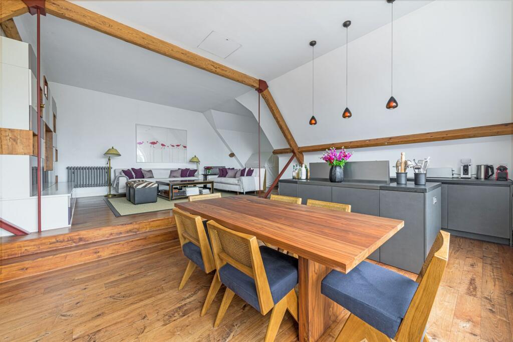 Kitchen/Dining