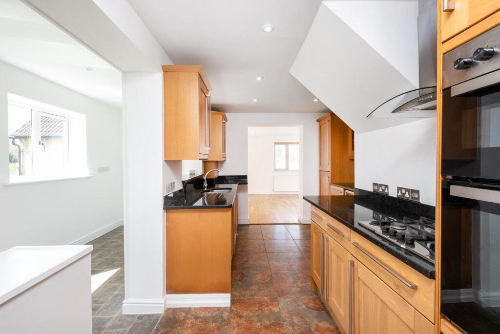 35 Westlands Lane Beanacre, Melksham, SN12 7QE-6.j