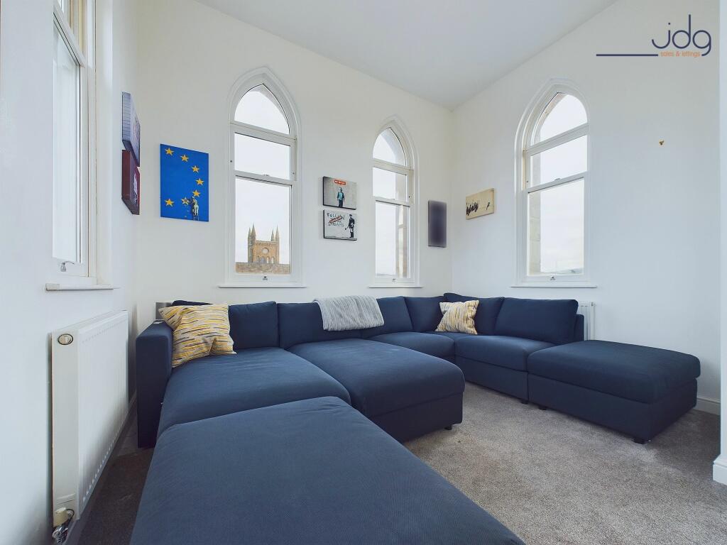 Sitting Room / Bedroom in the Turret