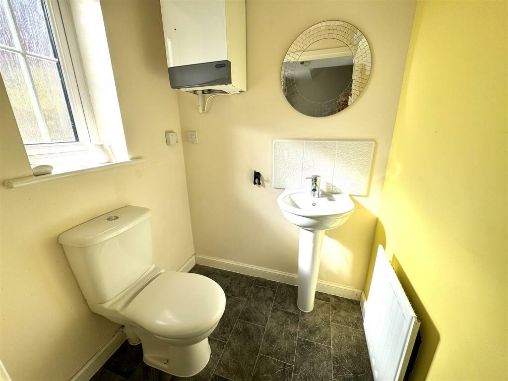 GROUND FLOOR WC