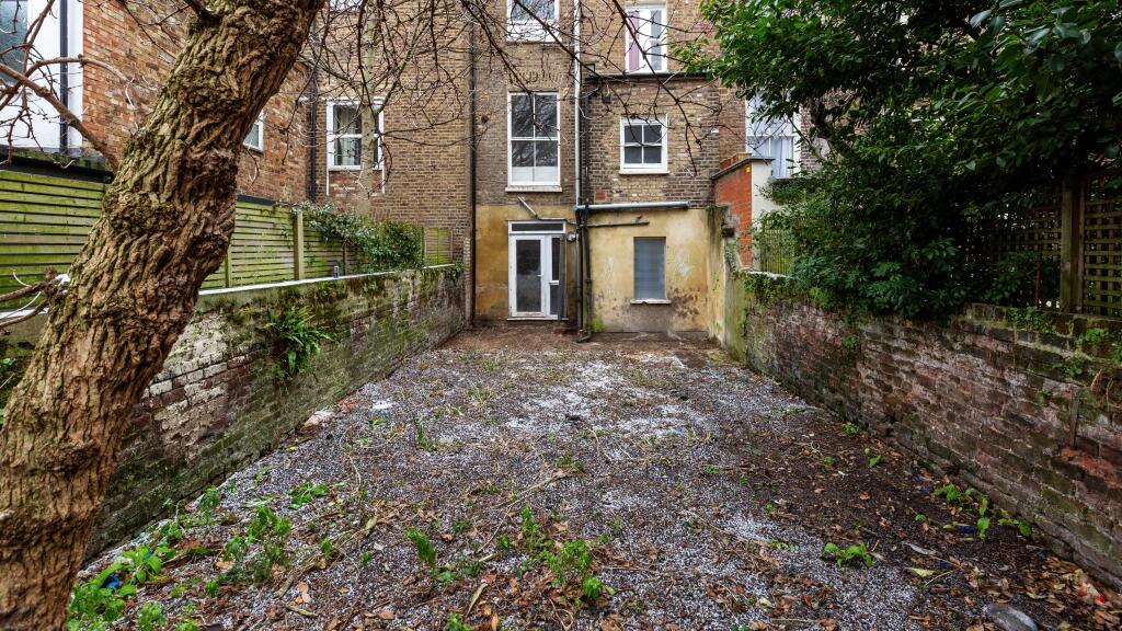 Flat A, 15 Stanlake Villas, Shepherds Bush, London, W12 7EX