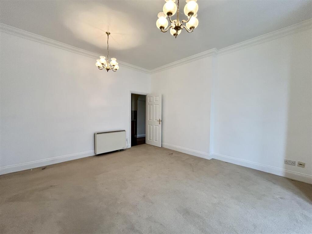 Living room.jpeg