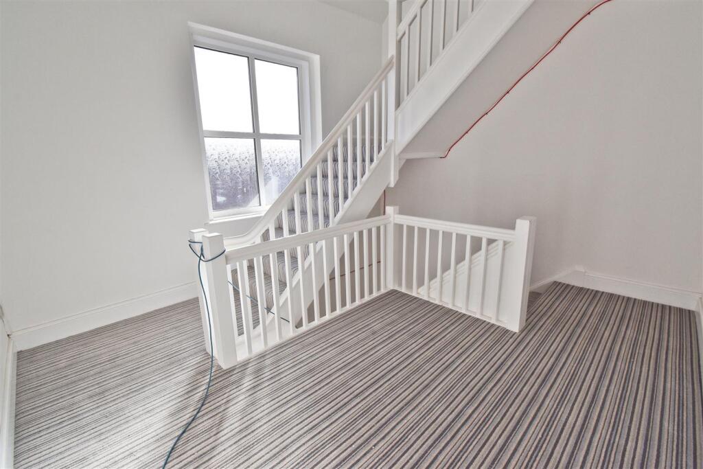 Communal Hallway.jpg