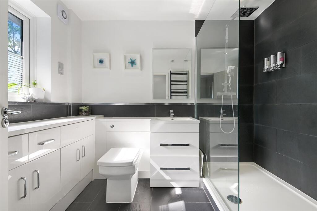 UPPER DUNNYMANS,1 (8).jpg