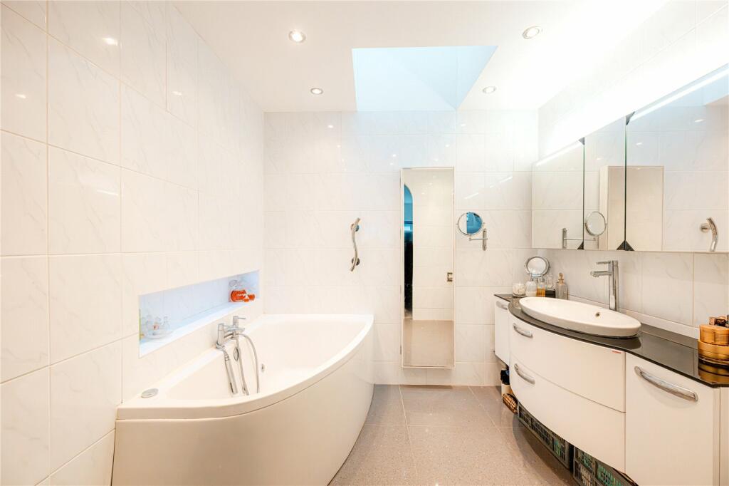 Ensuite Bathroom