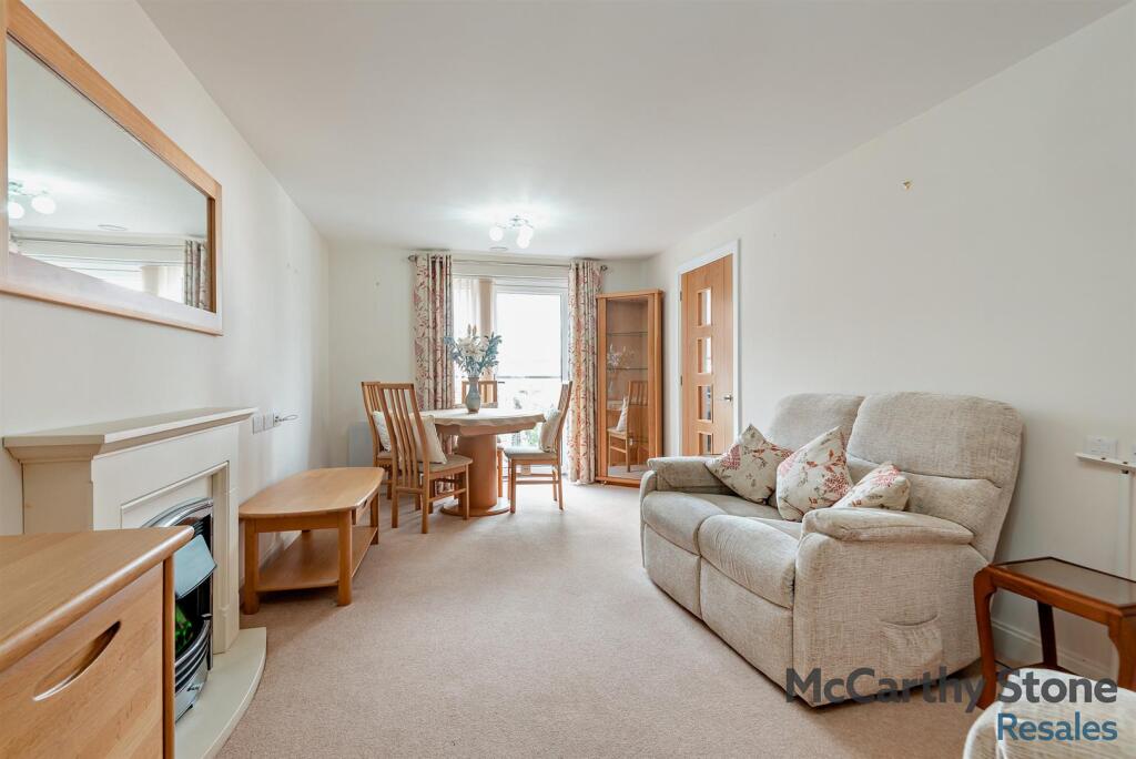 8660553-interior02-800.jpg