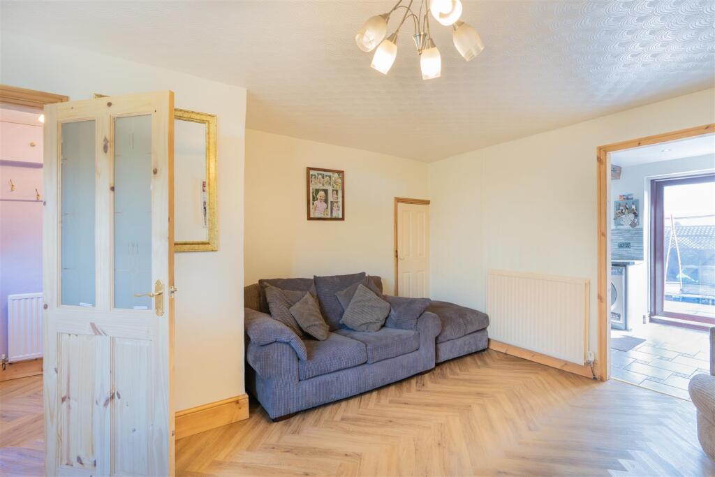1 Oathills Drive-6.jpg