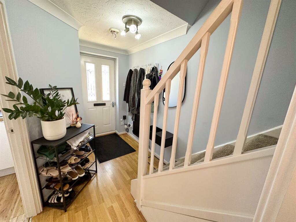 ENTRANCE HALL