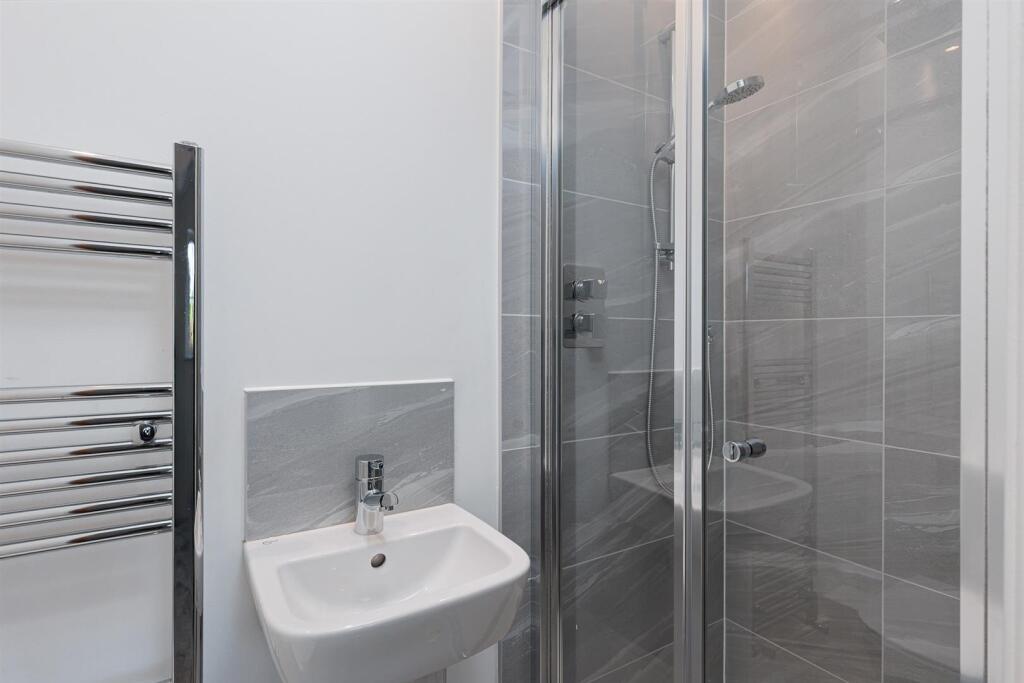 Bedroom Two En-Suite