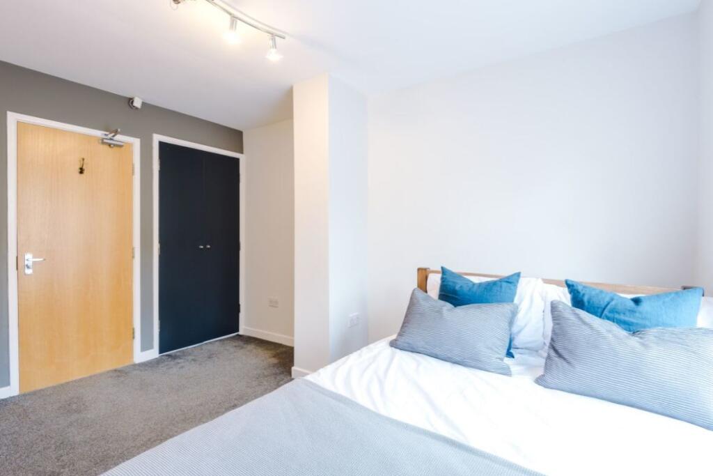 5SG - Bedroom 2