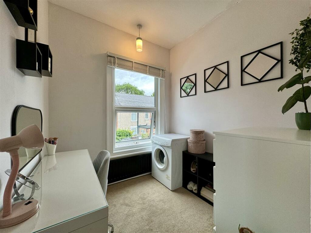 Second bedroom