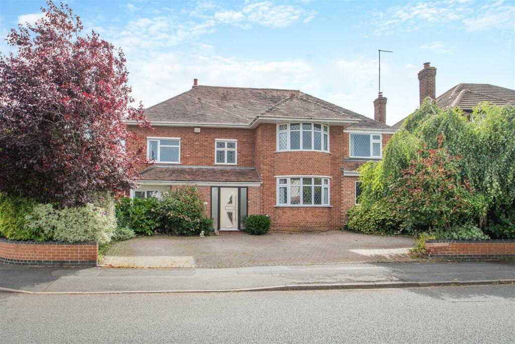 8608373-exterior27.jpg