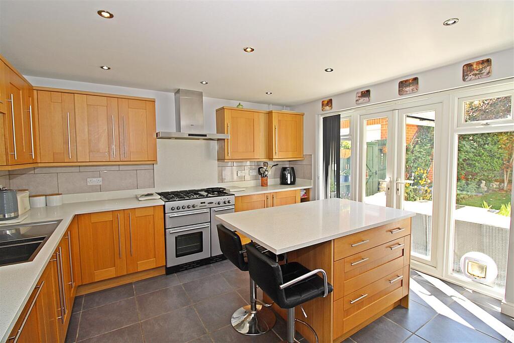Kitchen/Breakfast Room