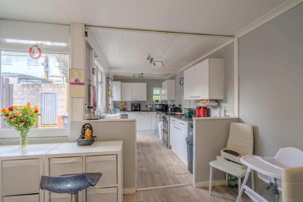 22 Kingsland Walk-12.jpg