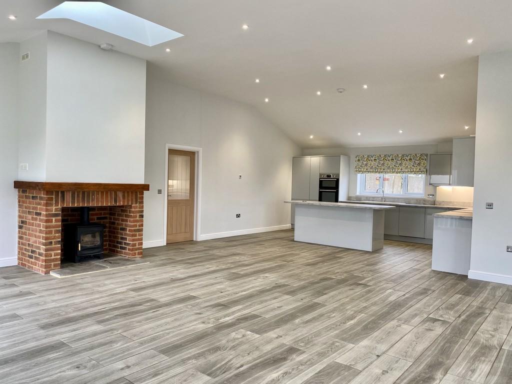 Open Plan Lounge ...