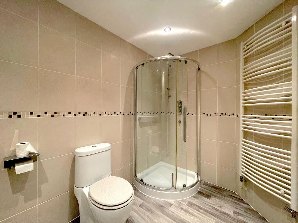 Shower Room (1)