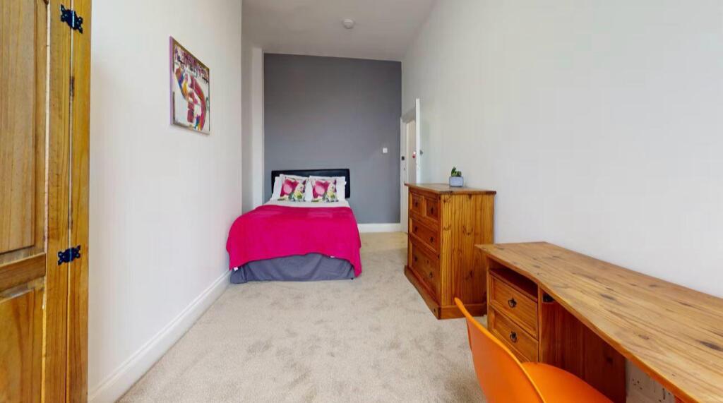 WhatsApp Image 2025-03-18 at 14.11.00 (3).jpeg