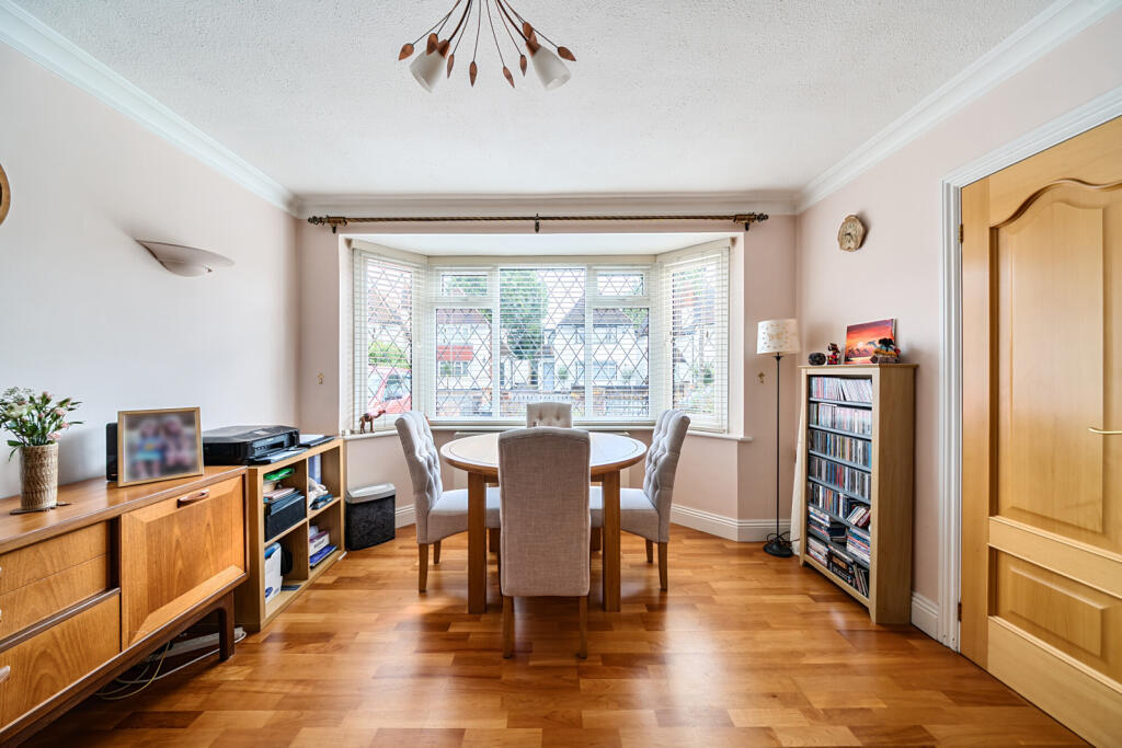 1348903-2-68b961e...