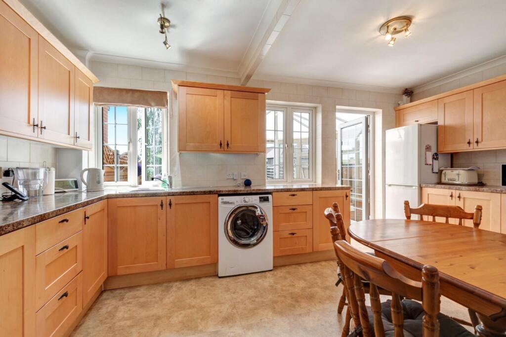 BROWNING AVENUE (4).jpg