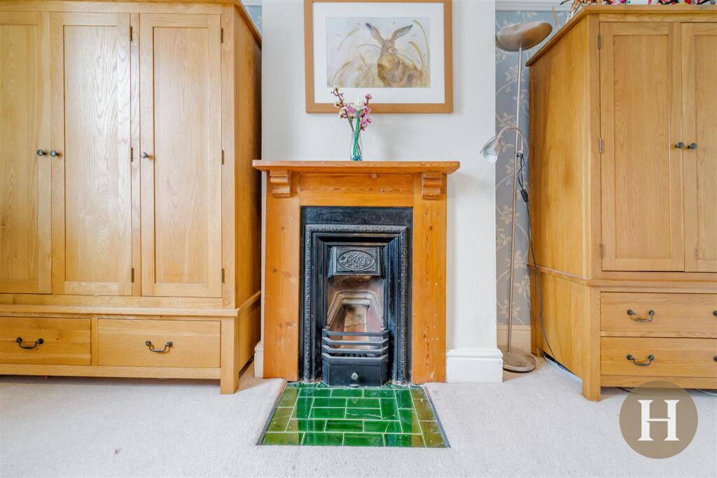 Hadleigh Estate Agents-5.jpg