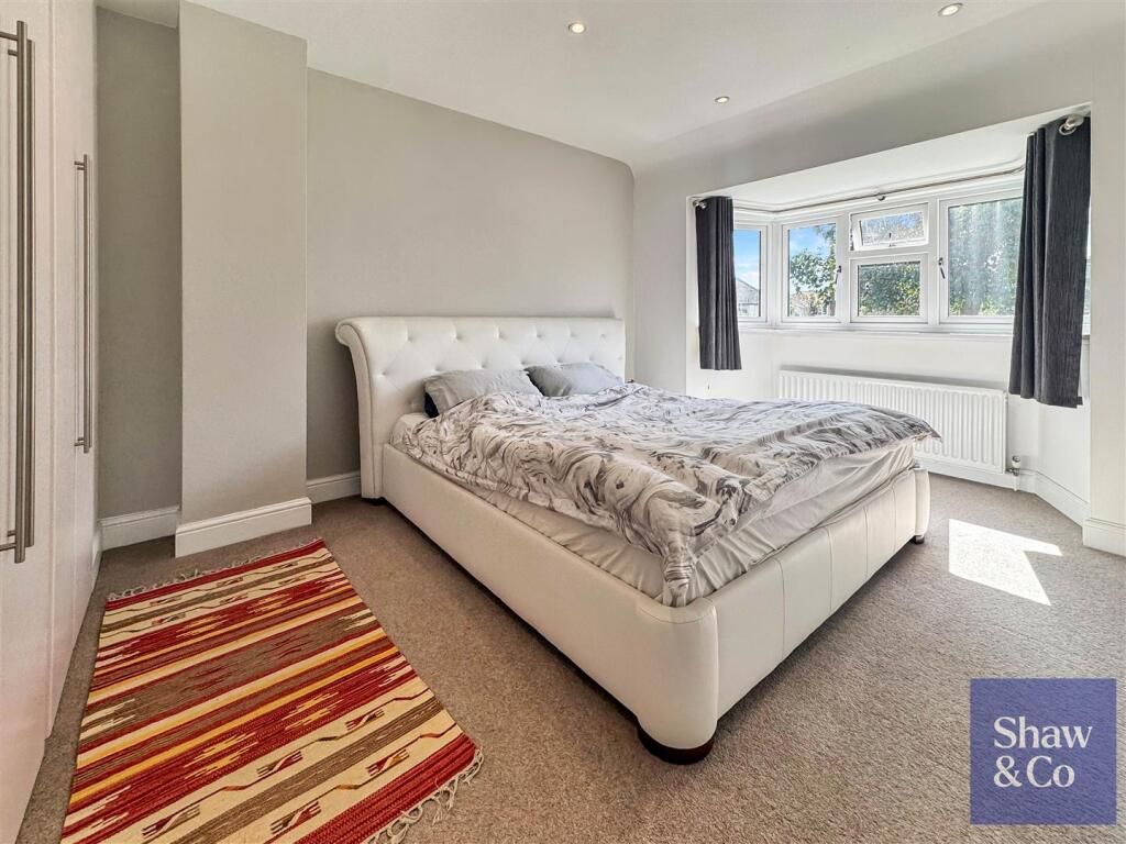 Bedroom 1.jpeg