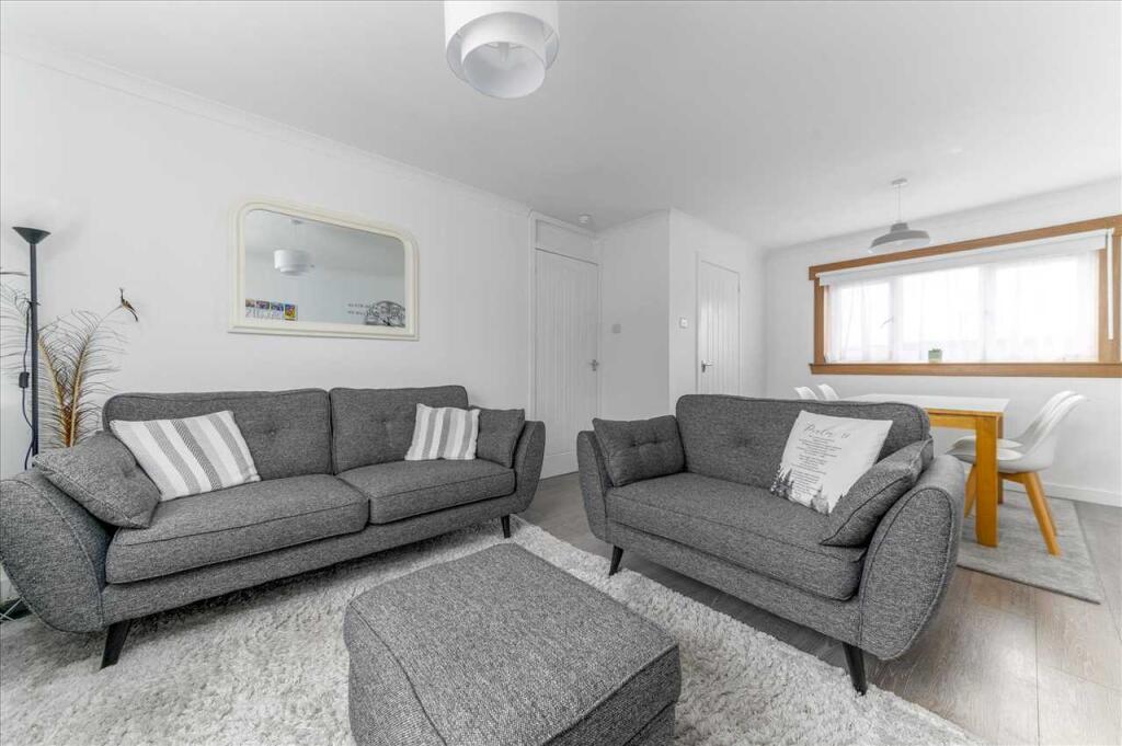 Lounge / Dining room