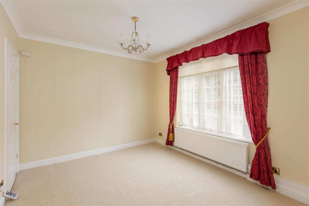 Old Maltongate 47 Dining Room.jpg