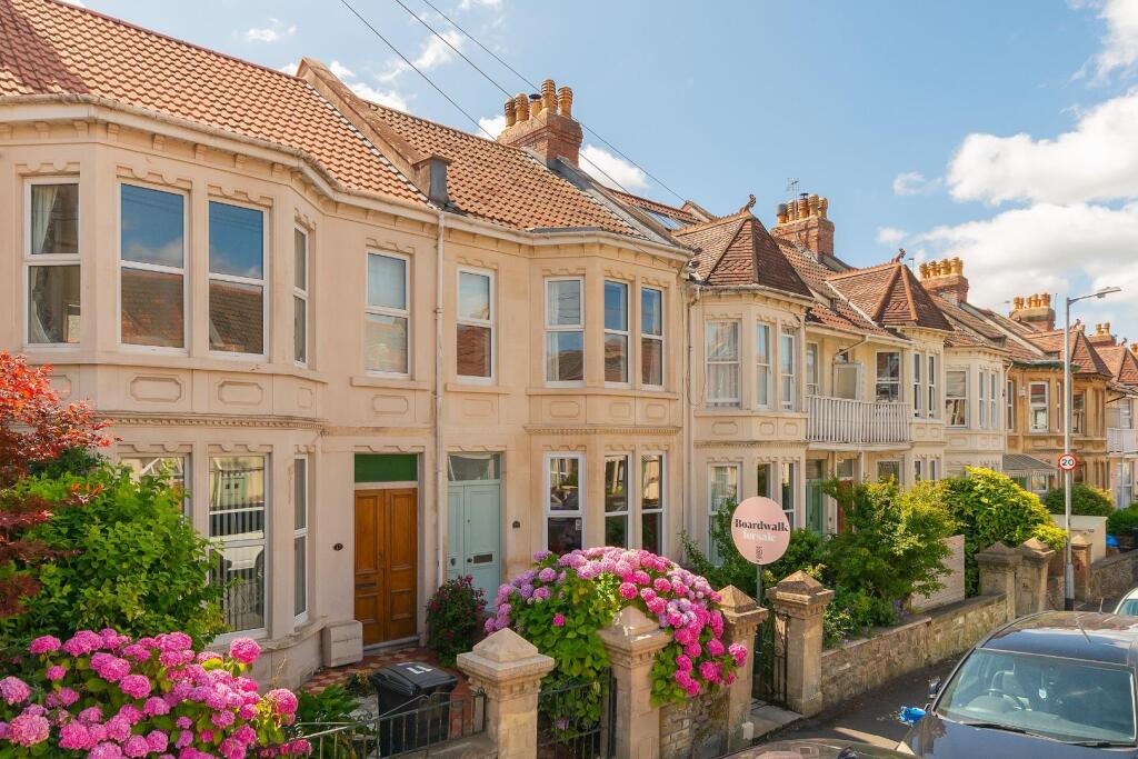 1B9RKE - External A.jpg