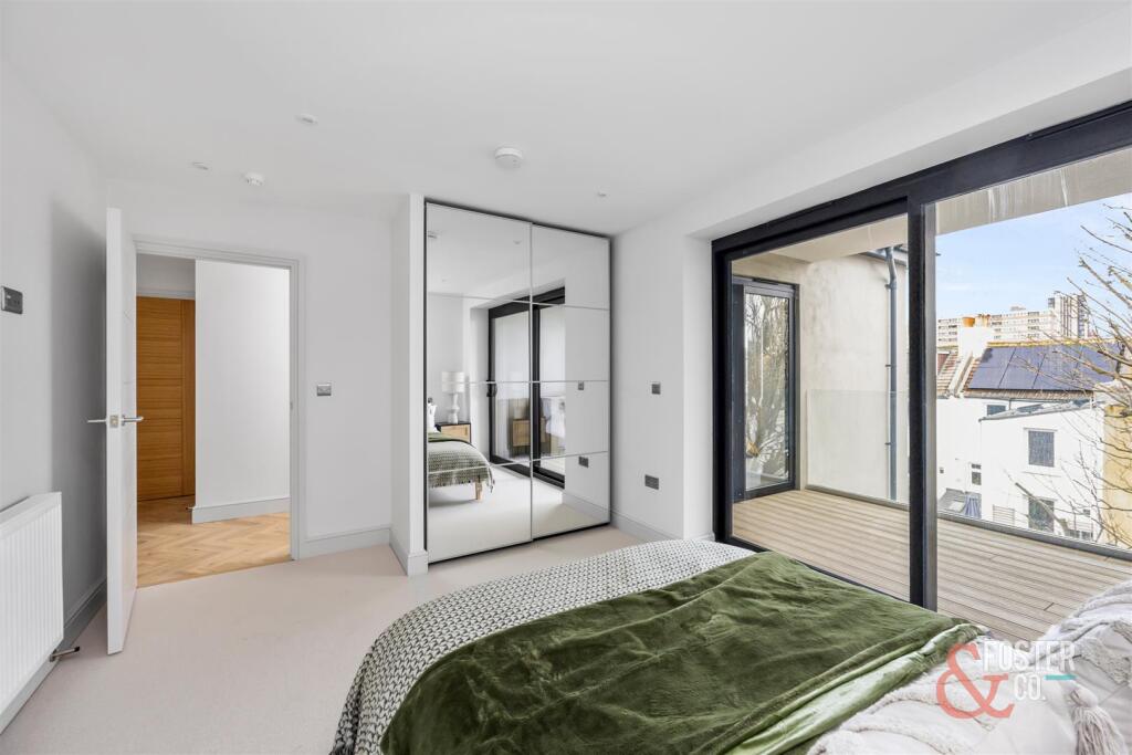Flat 8_008.jpg