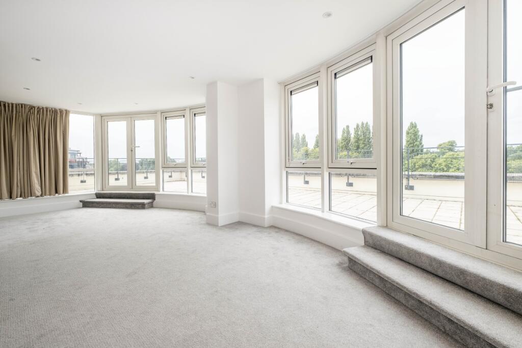 81-stephens-house...