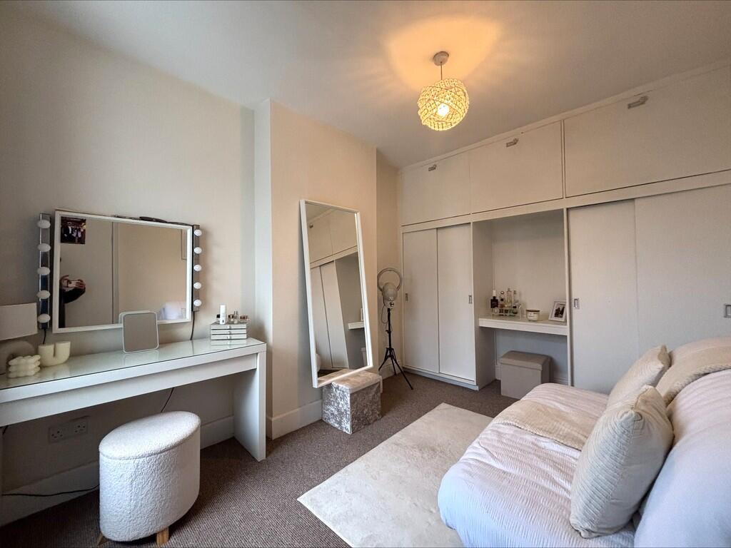 processed-24DFD49...