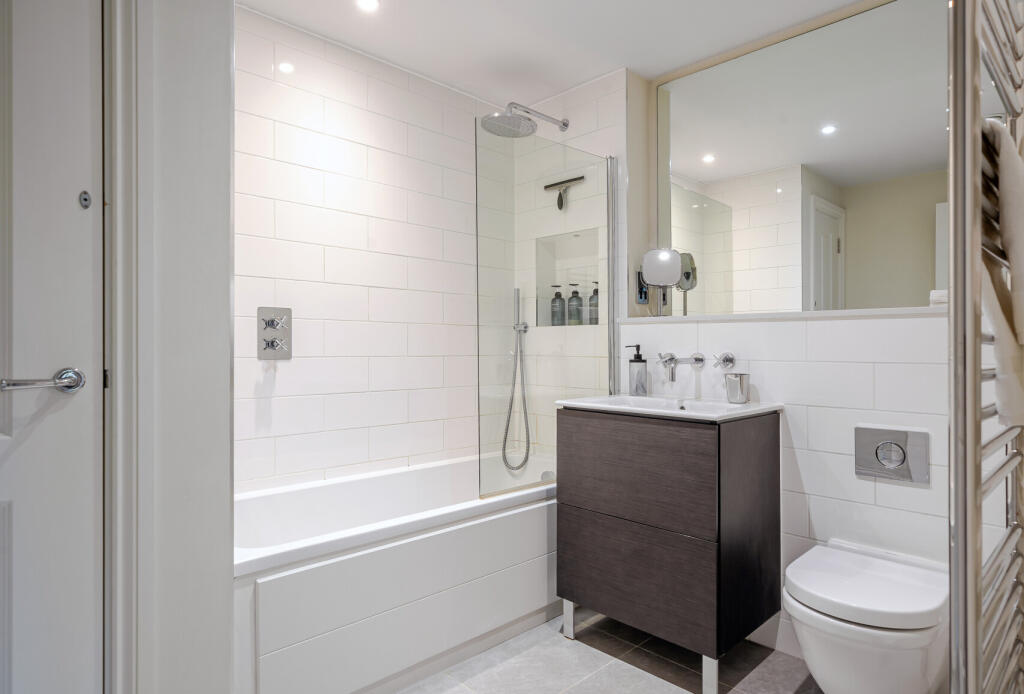 1330798-10-688730...