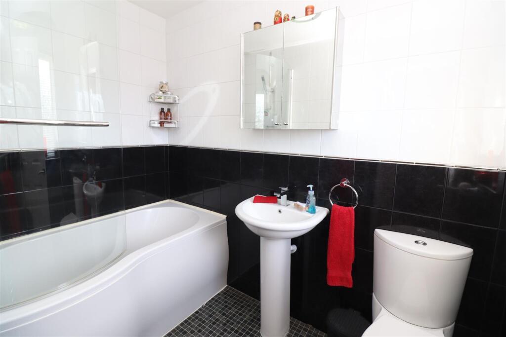 Bathroom / WC