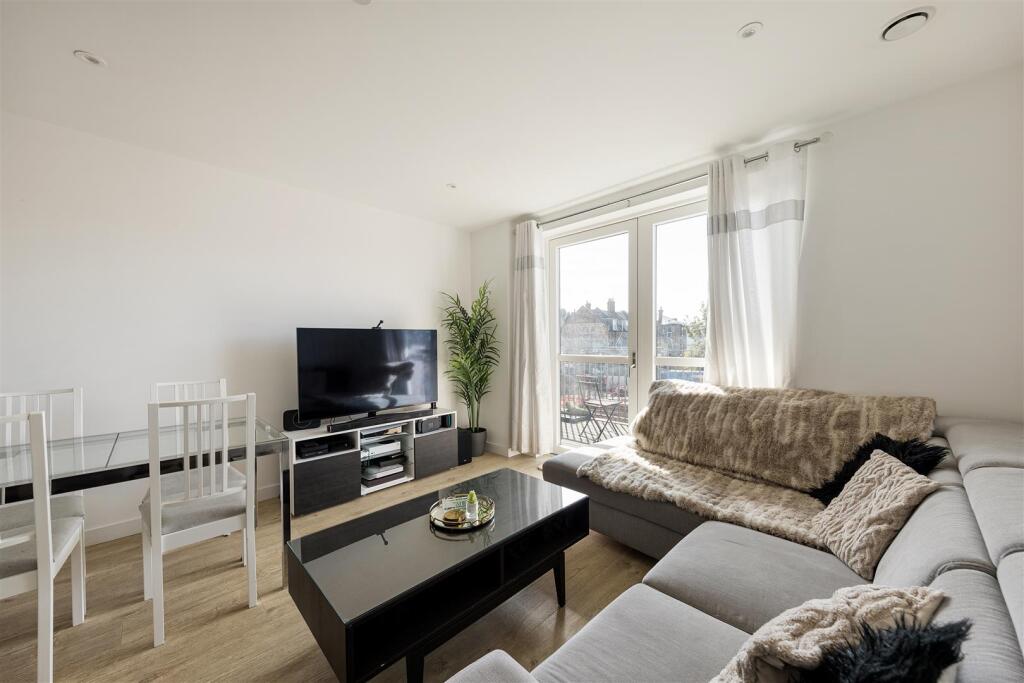 Old Brewery Way, E17