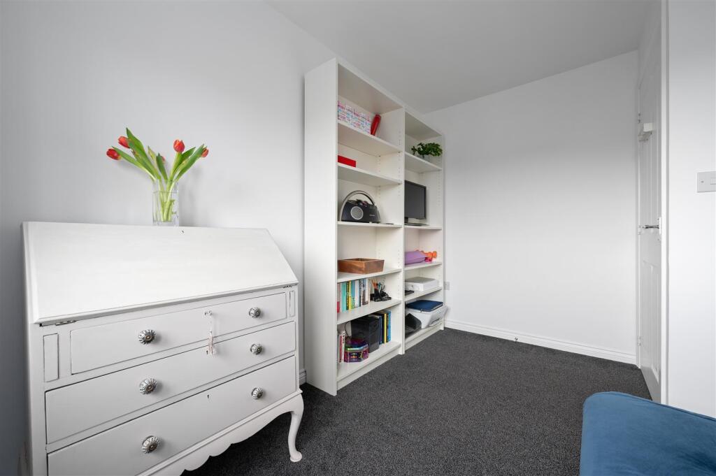 52 Middlebank Rise 020.JPG