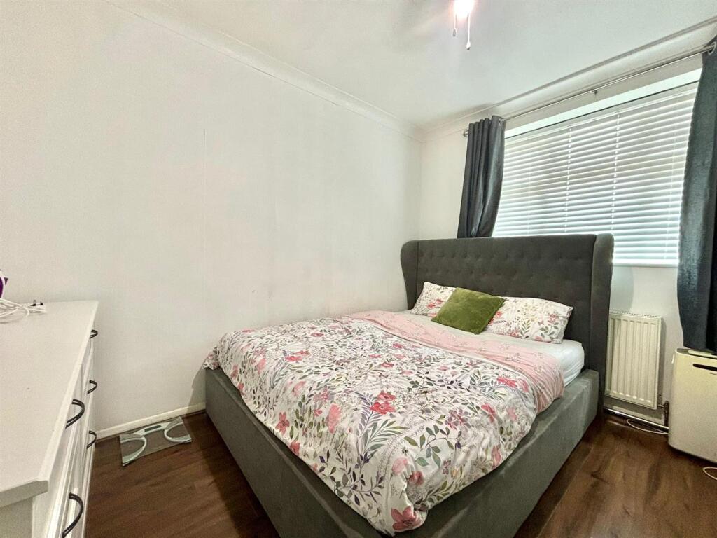 Bedroom 4.jpeg
